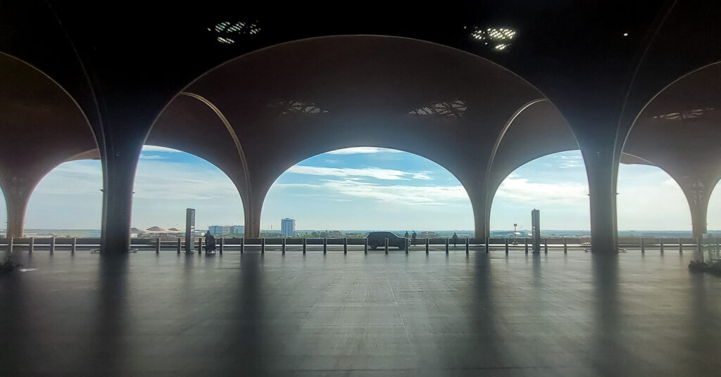 KTI Airport departure entrance (1 of 1)